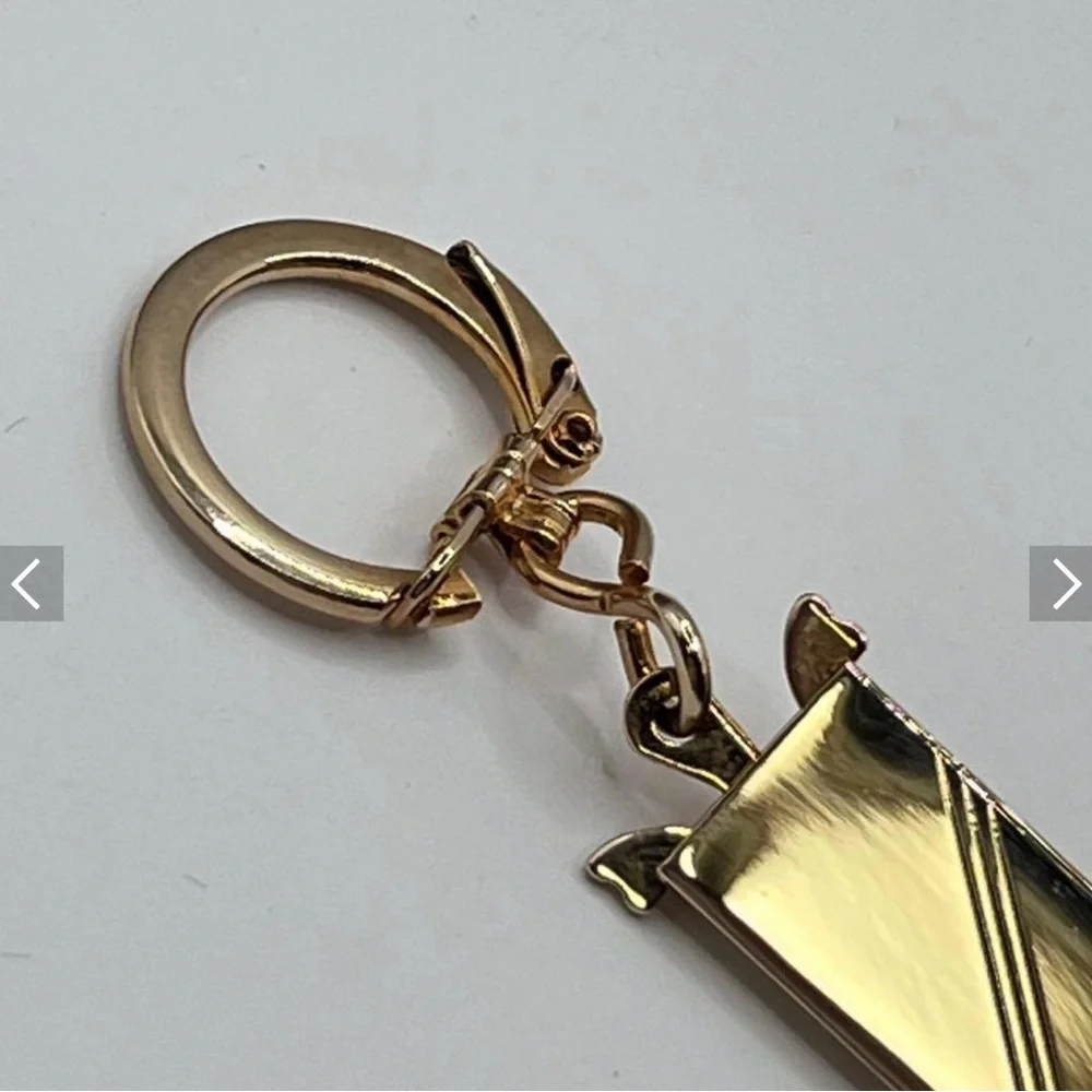 Dior Gold Keychain - Picture 4 of 7